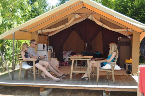 Découvrez les attraits touristiques du camping La Cigaline