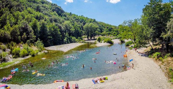 Pourquoi choisir de passer ses vacances au Camping Les Plans ?