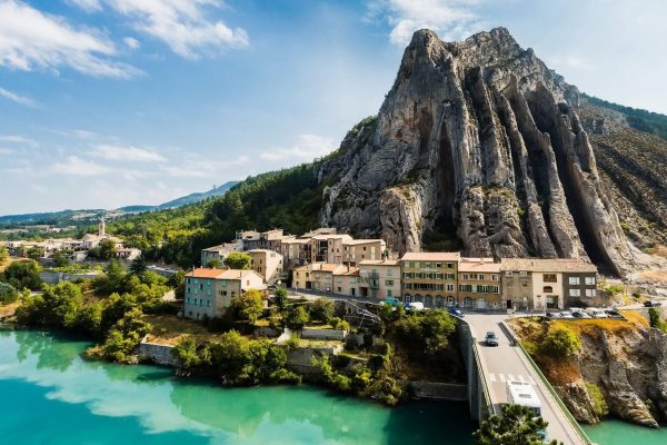Vacances à Sisteron : comment les passer en camping ?
